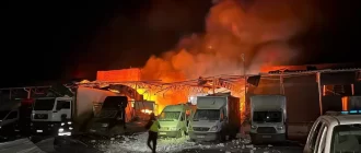 Російські “шахеди” знищили термінал Нової пошти в Сумах, згоріли посилки на 3,3 млн грн