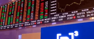 Американські біржі відреагували на торгову війну Трампа найбільшим за п’ять років обвалом індексів 