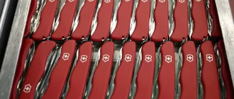 Швейцарські армійські ножі Victorinox / Фото Reuters