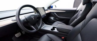 Власник Tesla не зміг знайти аварійне розблокування дверей — тепер влада вимагає від компанії пояснень