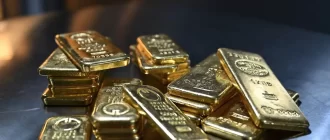Золоті зливки різної вартості зберігаються в сейфовій кімнаті в Мюнхені, Німеччина, 28 січня 2026 року / Фото: REUTERS